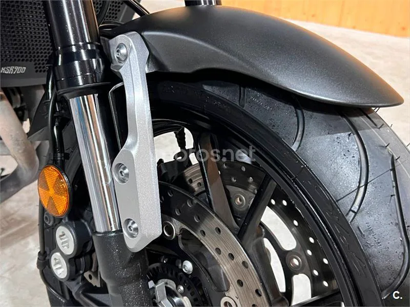 Yamaha XSR 900 – Vista 10