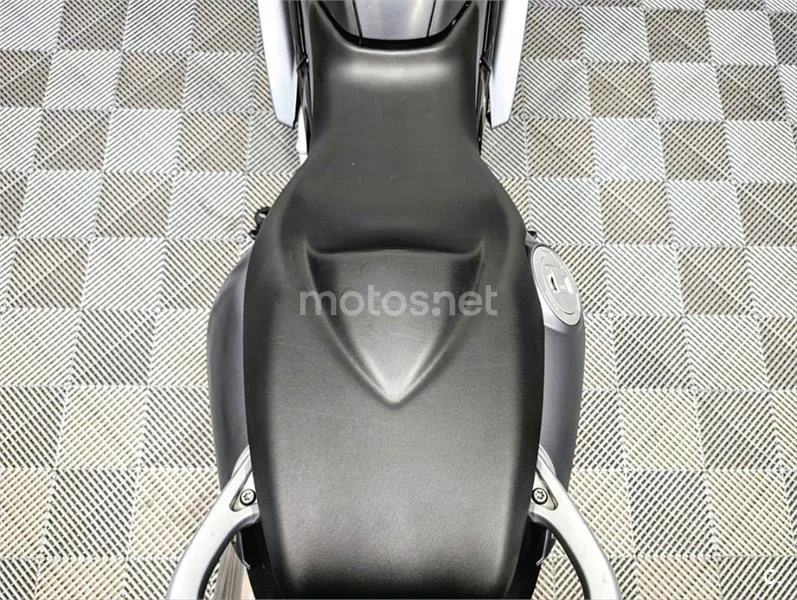 BMW F 800 ST – Vista 9