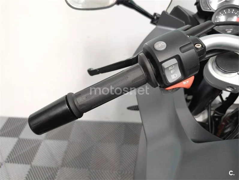 BMW F 800 ST – Vista 10