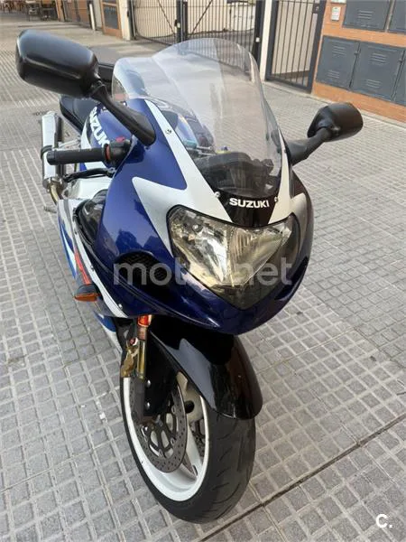 Suzuki GSX-R1000 – Vista 5