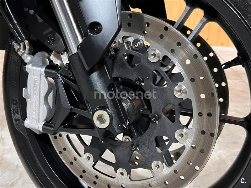 QJ Motor SRK 700 – Vista 9