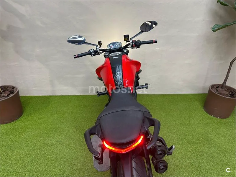 Ducati Monster – Vista 10