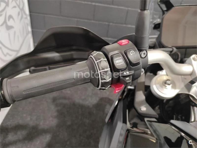 BMW F 900 GS – Vista 4