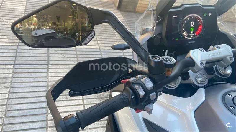 Triumph Tiger 1200 – Vista 9