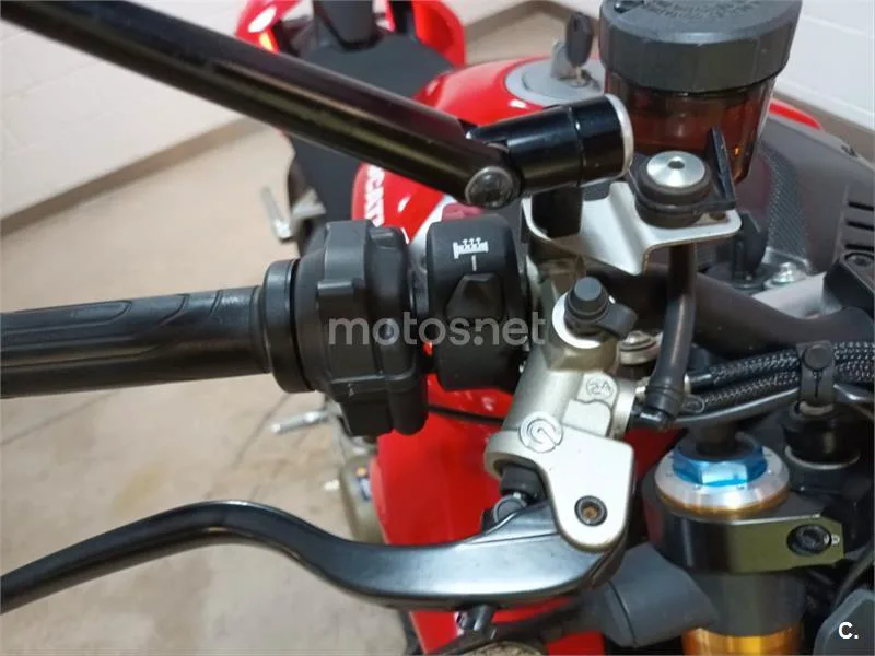 Ducati Streetfighter V4 – Vista 14