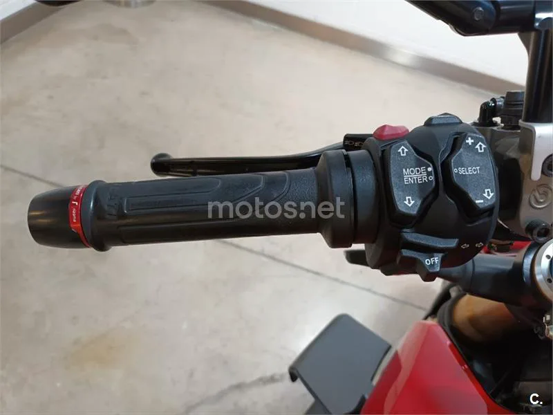 Ducati Streetfighter V4 – Vista 10