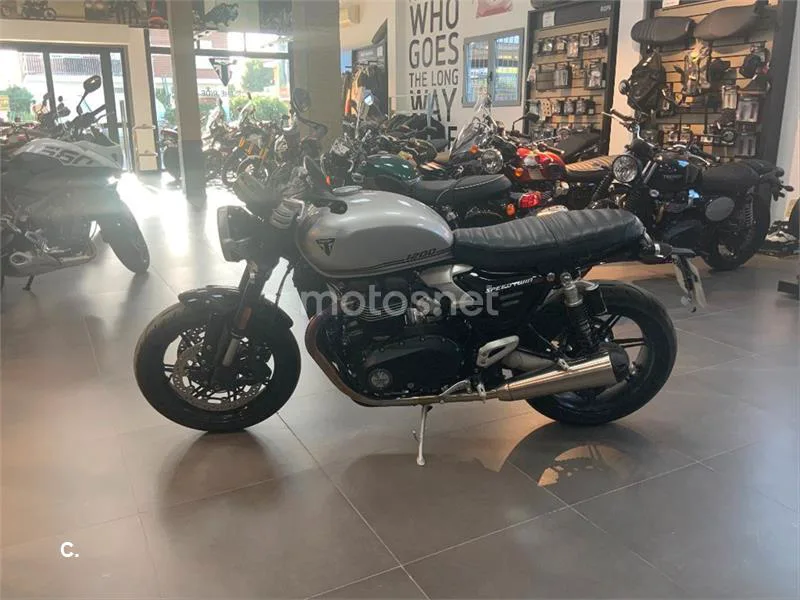 Triumph Speed Twin 1200 – Vista 4
