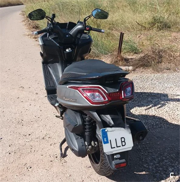 Kymco Super Dink 350i – Vista 4