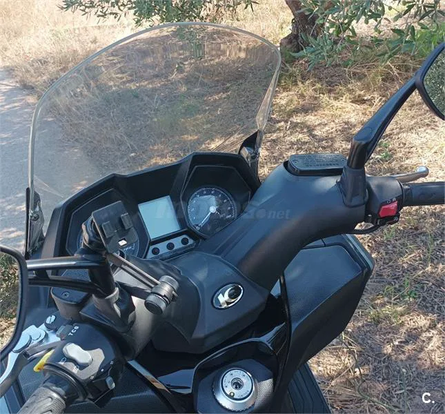 Kymco Super Dink 350i – Vista 7