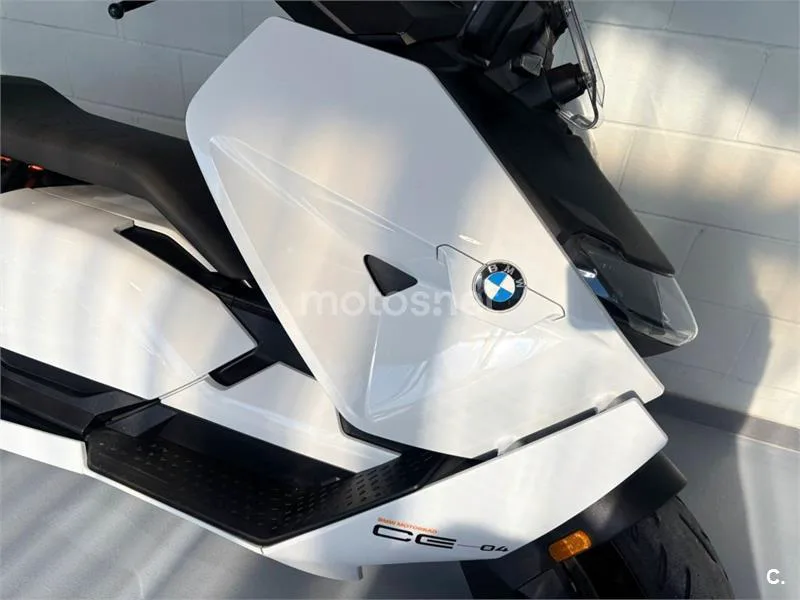 BMW CE 04 – Vista 8