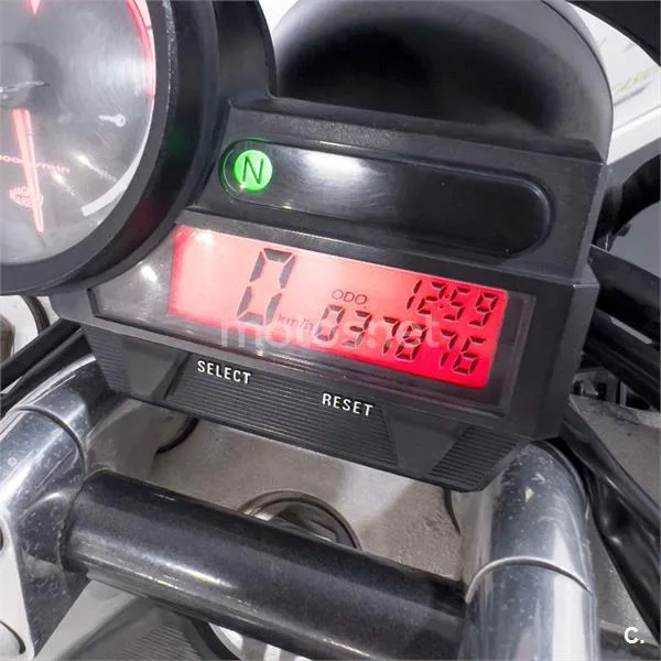 Yamaha MT-03 – Vista 7