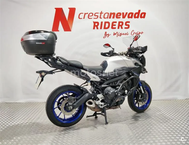Yamaha MT-09 – Vista 11