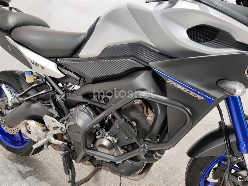 Yamaha MT-09 – Vista 12