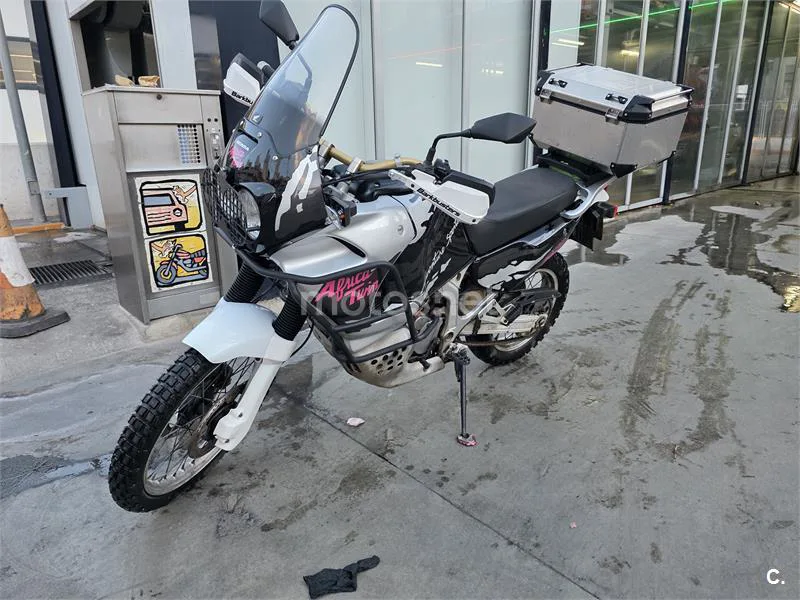 Honda XRV 750 Africa Twin – Vista 2