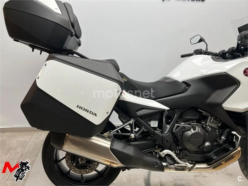 Honda NT1100 – Vista 5