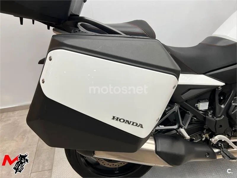 Honda NT1100 – Vista 7