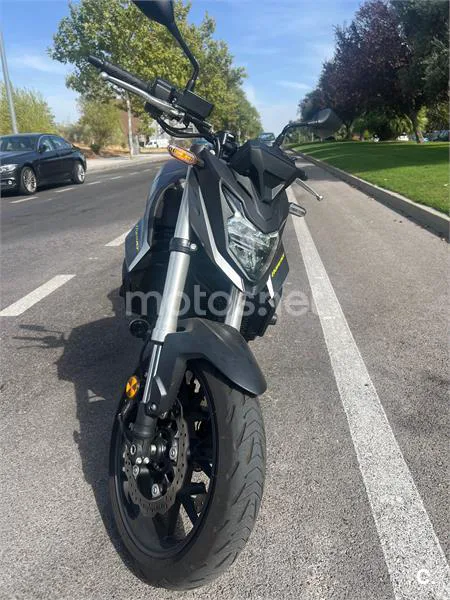 Honda CB 750 – Vista 3