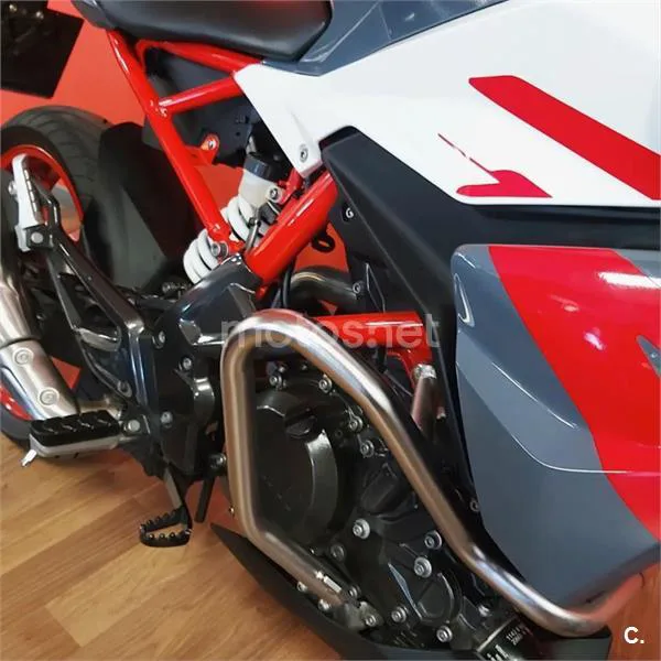 BMW G 310 R – Vista 4