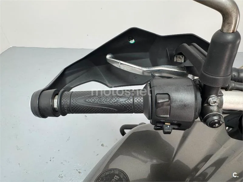 Benelli TRK 502 – Vista 11