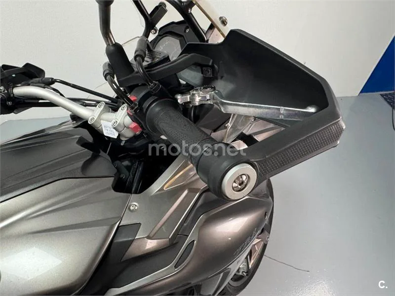 Benelli TRK 502 – Vista 12