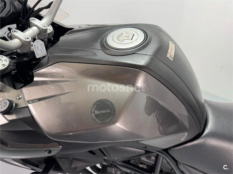 Benelli TRK 502 – Vista 19