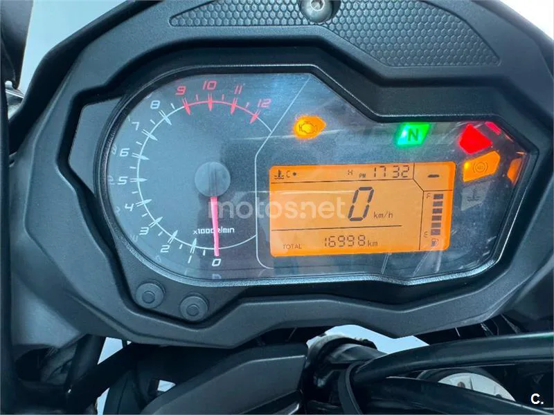 Benelli TRK 502 – Vista 20