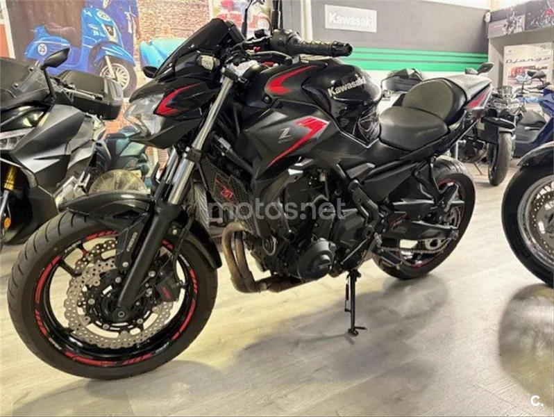 Kawasaki Z650 – Vista 3