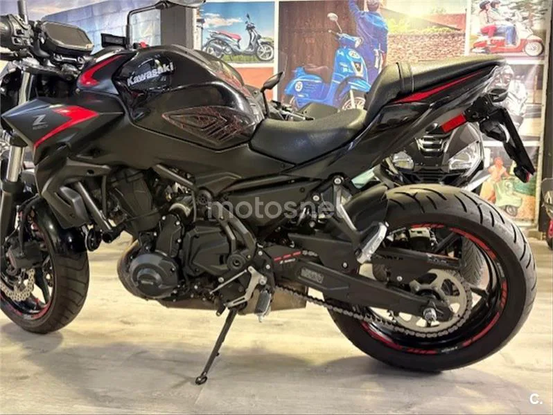 Kawasaki Z650 – Vista 4