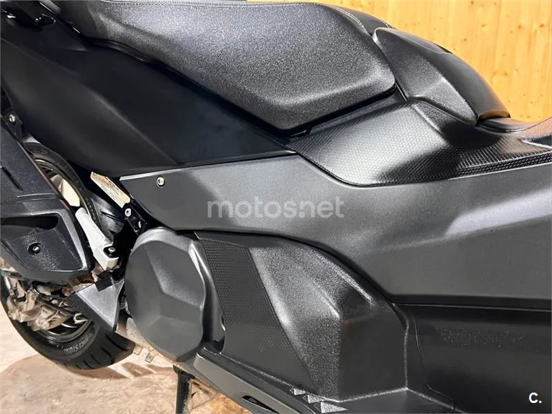 SYM Maxsym TL 500 – Vista 13