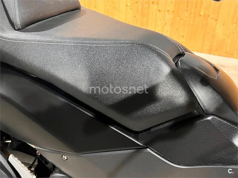 SYM Maxsym TL 500 – Vista 23
