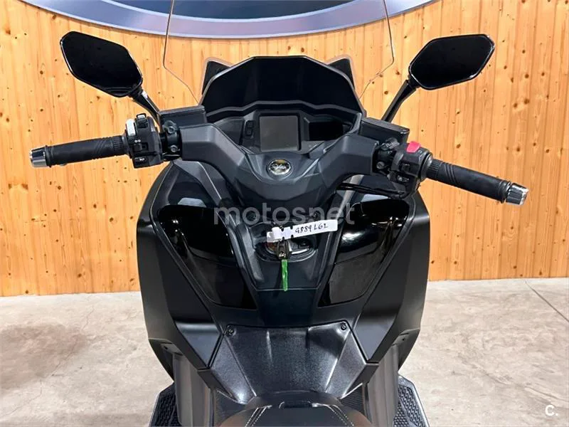 SYM Maxsym TL 500 – Vista 57