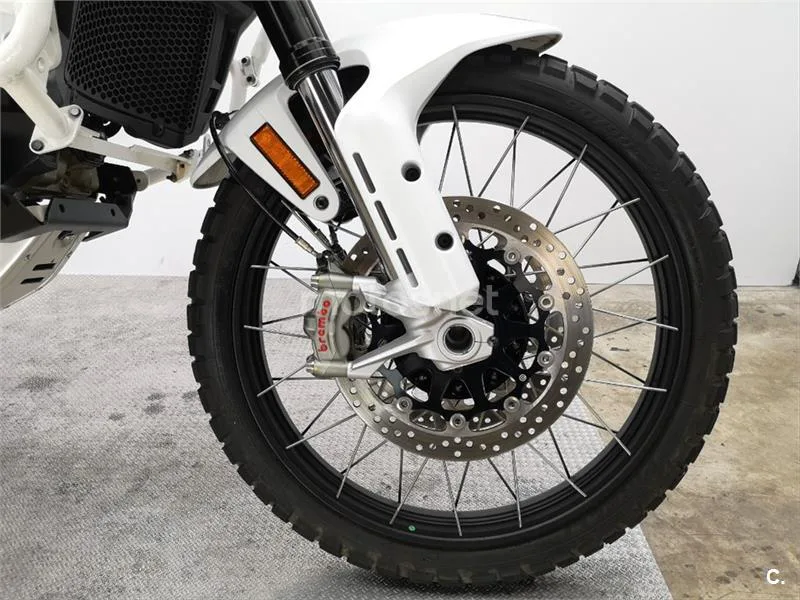 Ducati DesertX – Vista 11