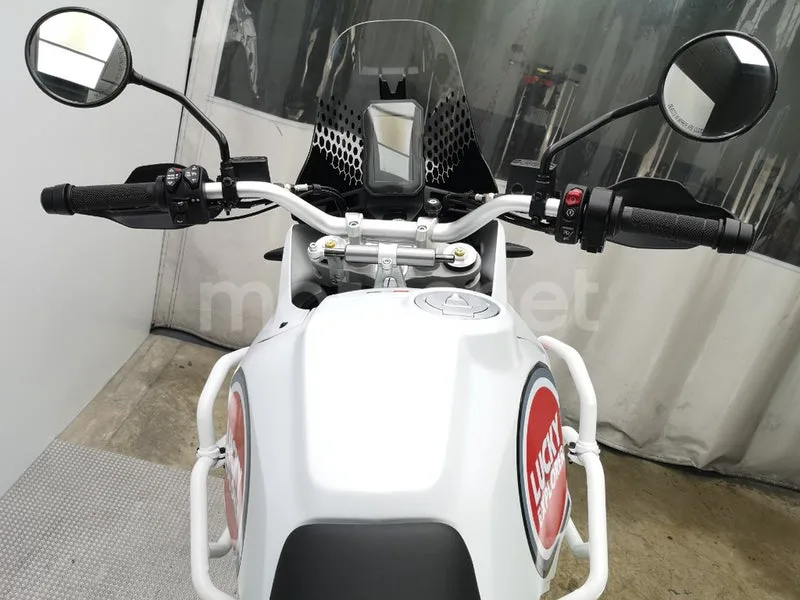 Ducati DesertX – Vista 7