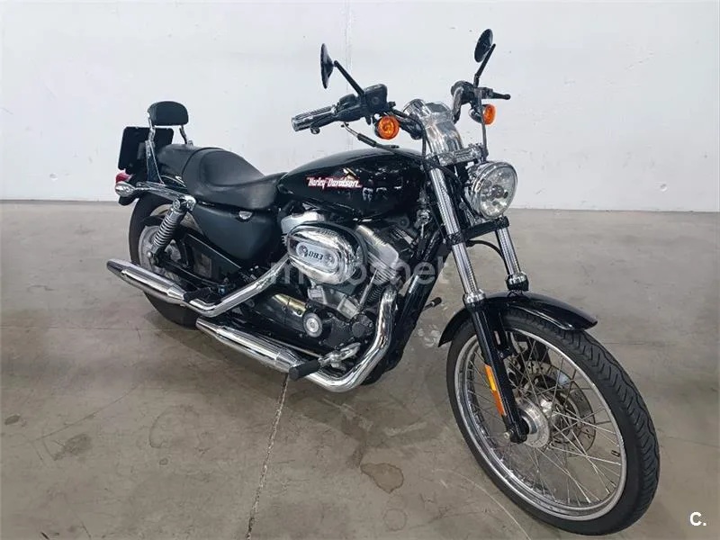 Harley-Davidson Sportster 883 – Vista 13