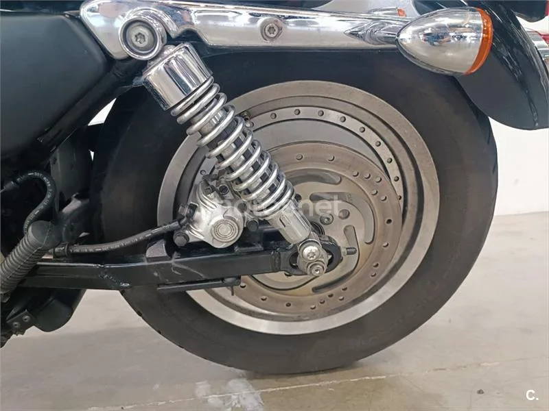 Harley-Davidson Sportster 883 – Vista 21
