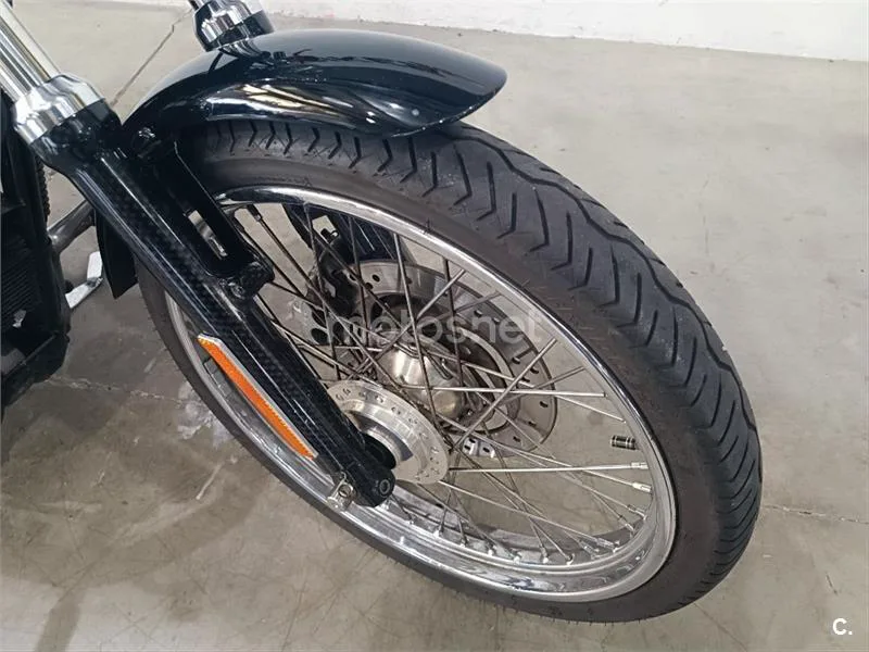 Harley-Davidson Sportster 883 – Vista 7