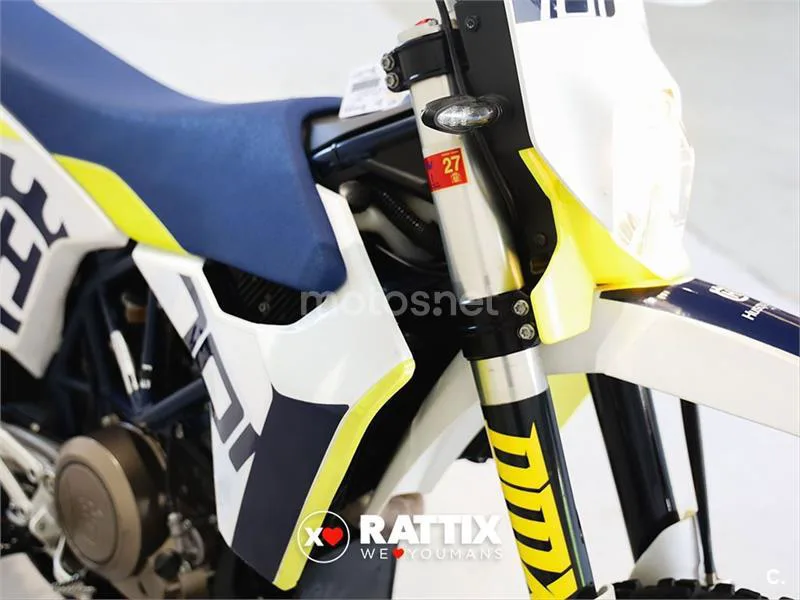Husqvarna 701 Enduro – Vista 12