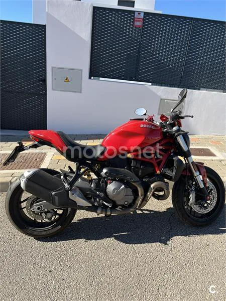Ducati Monster 821 – Vista 7
