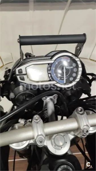 Triumph Tiger 800 XC – Vista 35