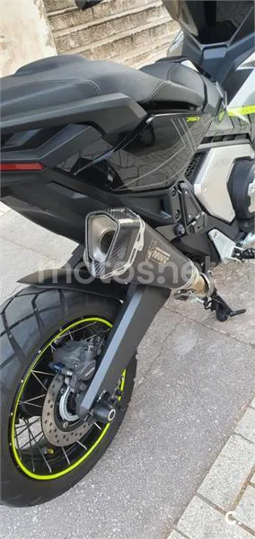 Honda X-ADV – Vista 4