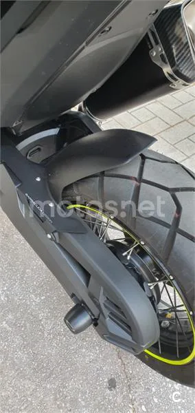 Honda X-ADV – Vista 6