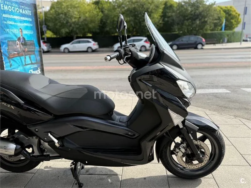 Yamaha XMAX 125 – Vista 10