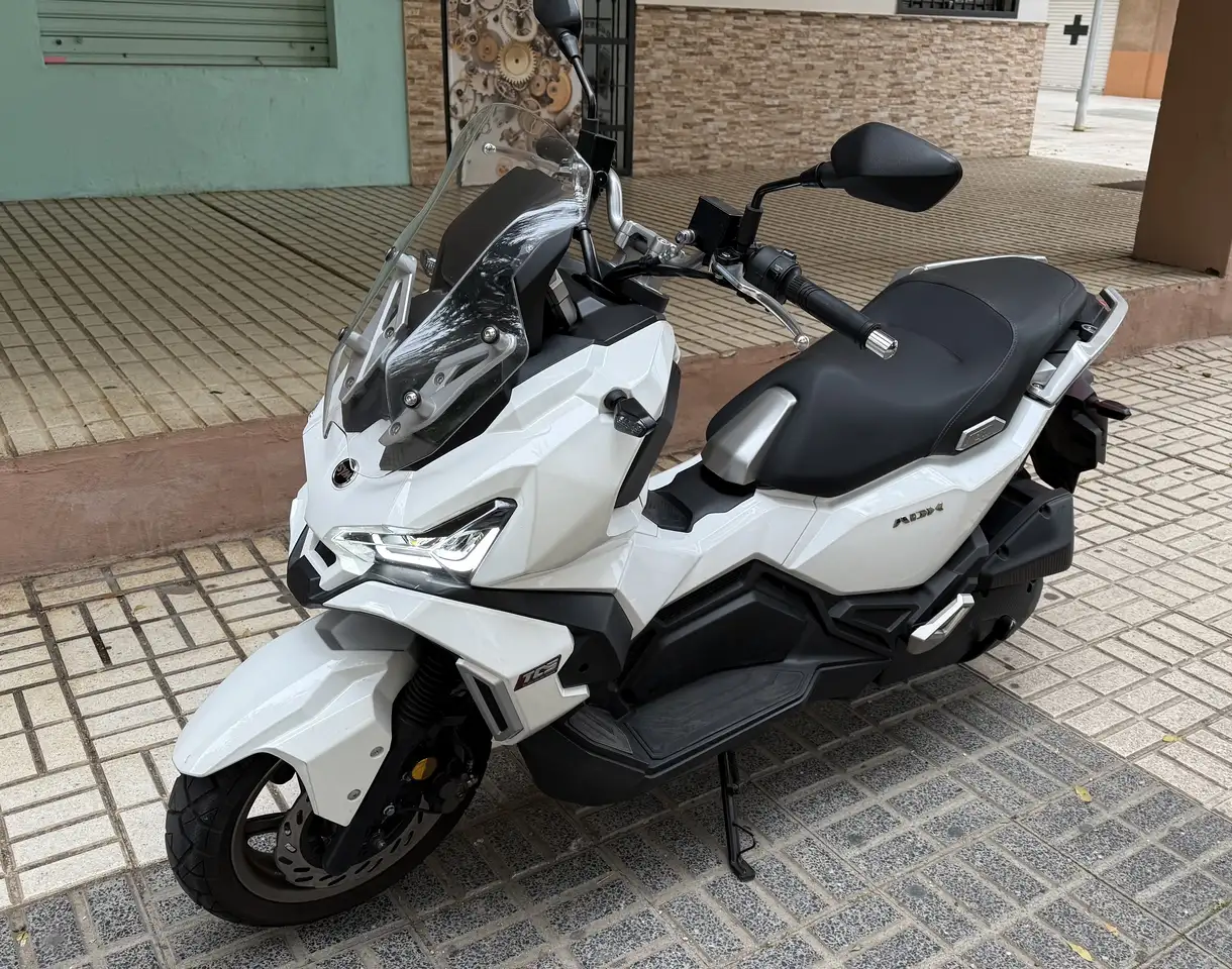 SYM ADX 125 – Vista 5