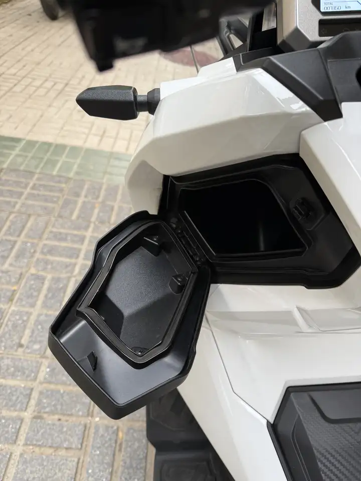 SYM ADX 125 – Vista 7
