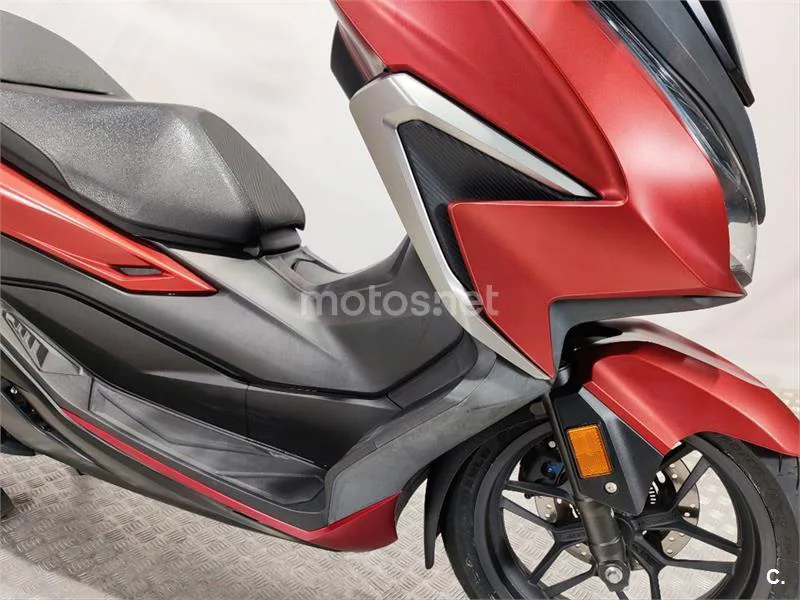 Honda Forza 350 – Vista 12