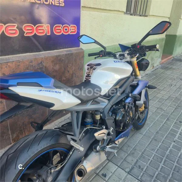 Triumph Street Triple – Vista 4