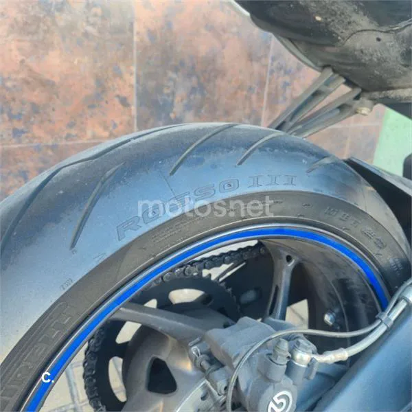 Triumph Street Triple – Vista 5