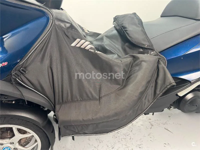 Piaggio MP3 – Vista 14