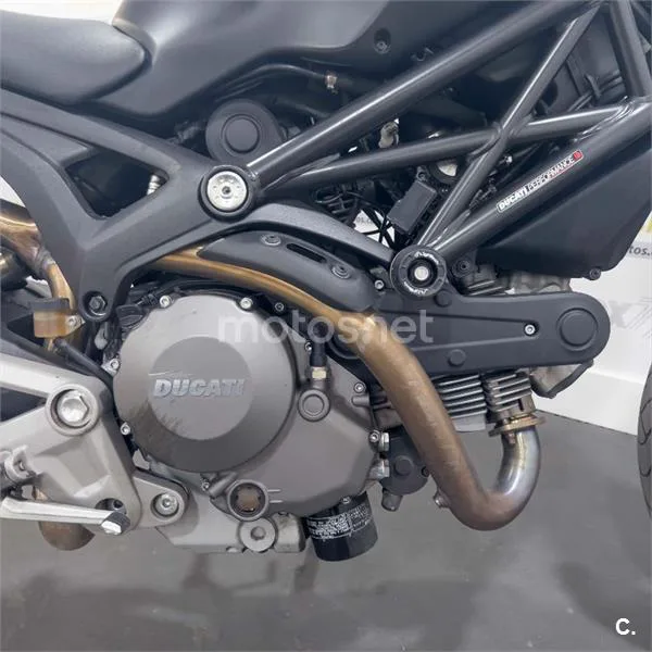 Ducati Monster 696 – Vista 11