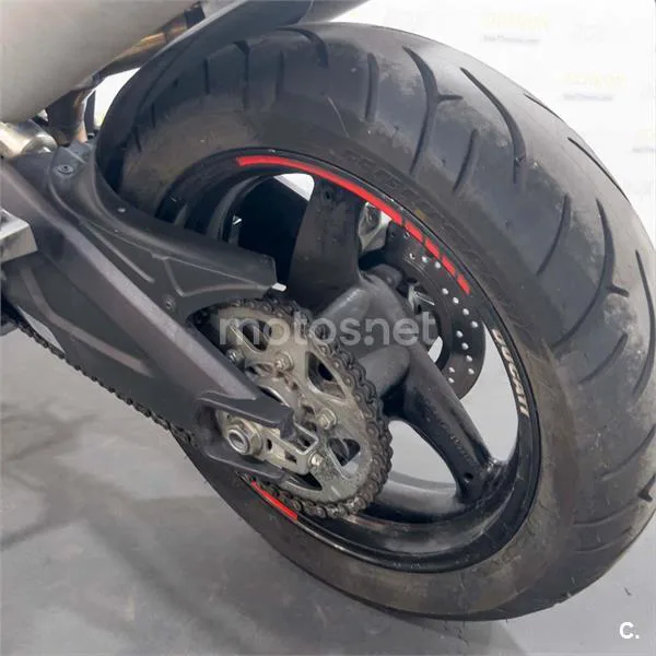 Ducati Monster 696 – Vista 17